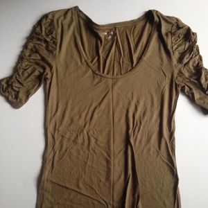 Ann Taylor ruffled sleeve shirt